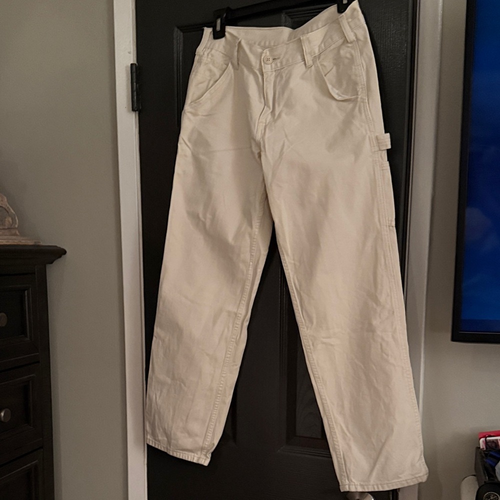 Woman’s Cream Cargo Pants